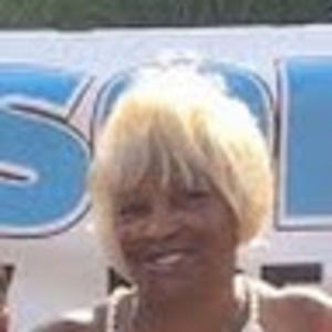 Meet your Posher, Carla